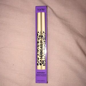 Black Maneater Mascara